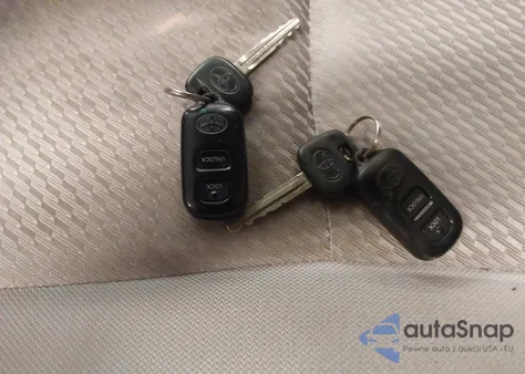 2006 Toyota Highlander V6 from USA, damaged, VIN JTEEP21A860161172